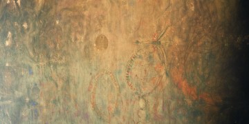 呜背后藏着什么故事的歌究竟是哪首？